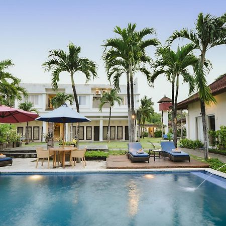 Bali Breezz Hotel Jimbaran Екстериор снимка