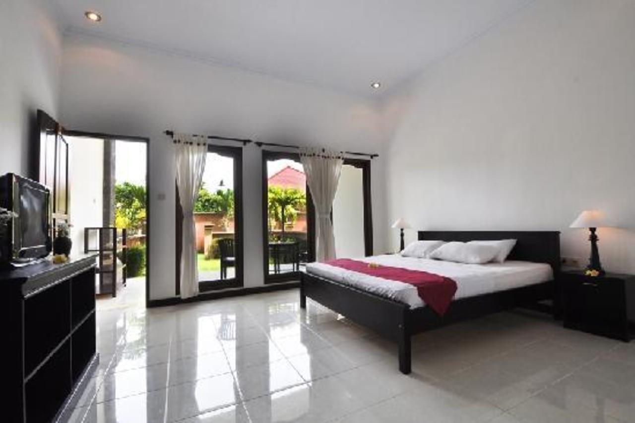 Bali Breezz Hotel Jimbaran Екстериор снимка