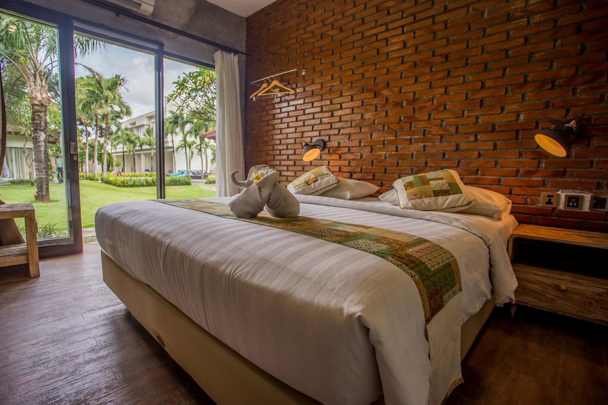 Bali Breezz Hotel Jimbaran Екстериор снимка