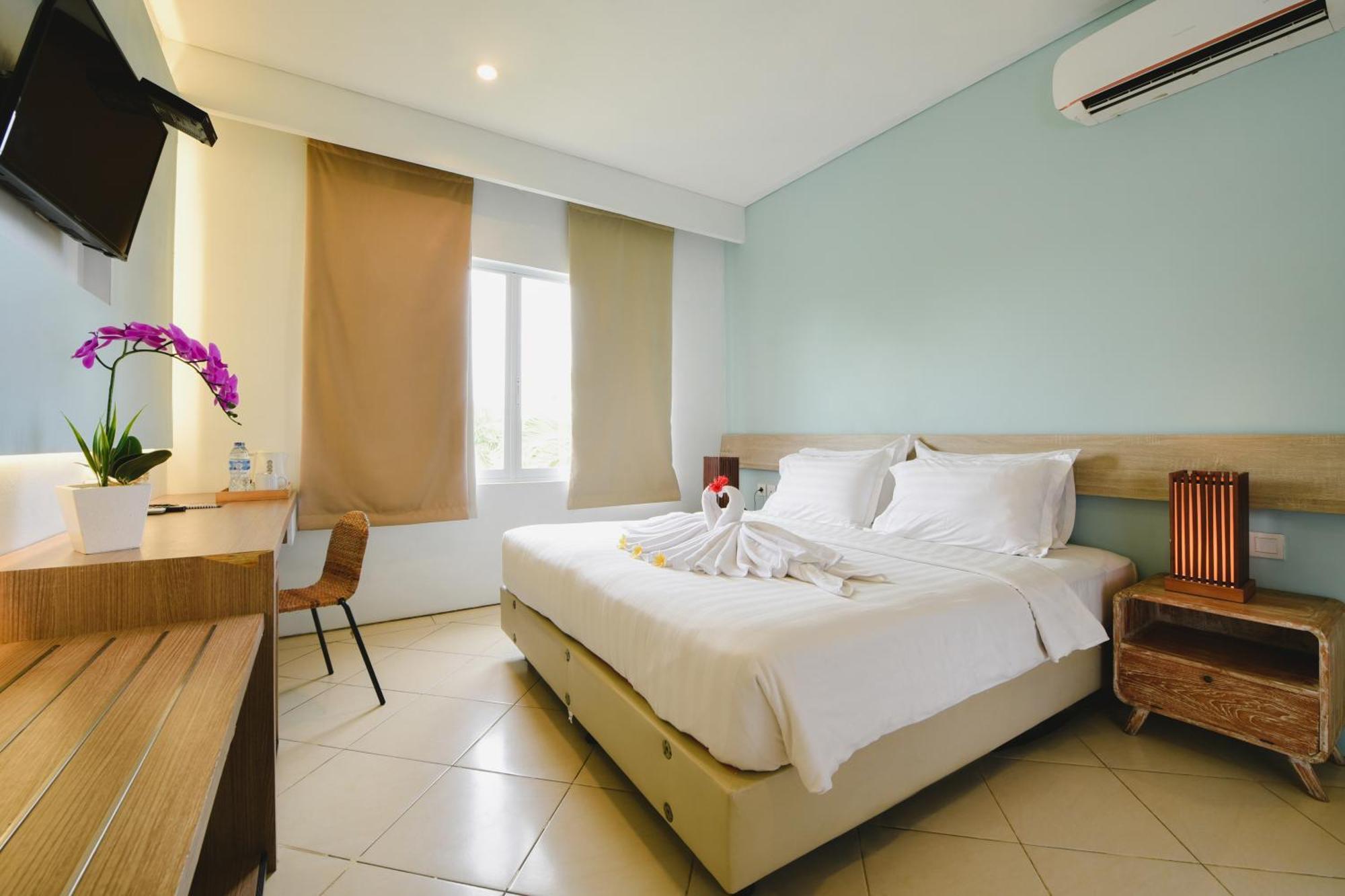 Bali Breezz Hotel Jimbaran Екстериор снимка