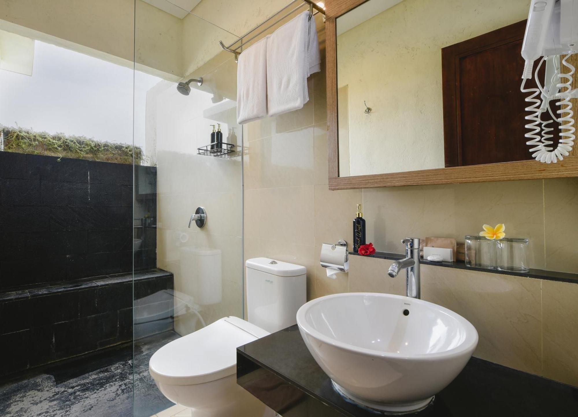 Bali Breezz Hotel Jimbaran Екстериор снимка