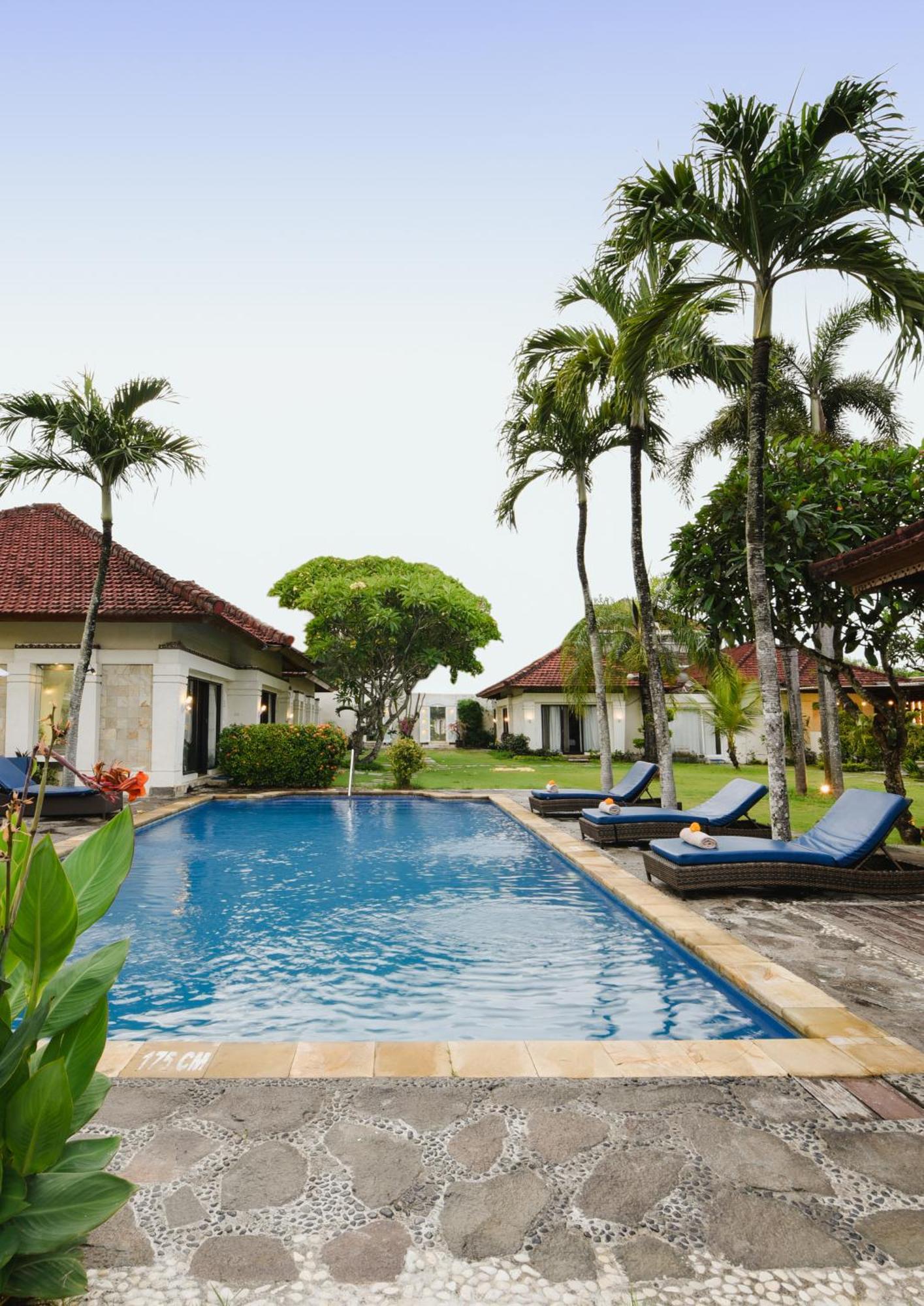 Bali Breezz Hotel Jimbaran Екстериор снимка