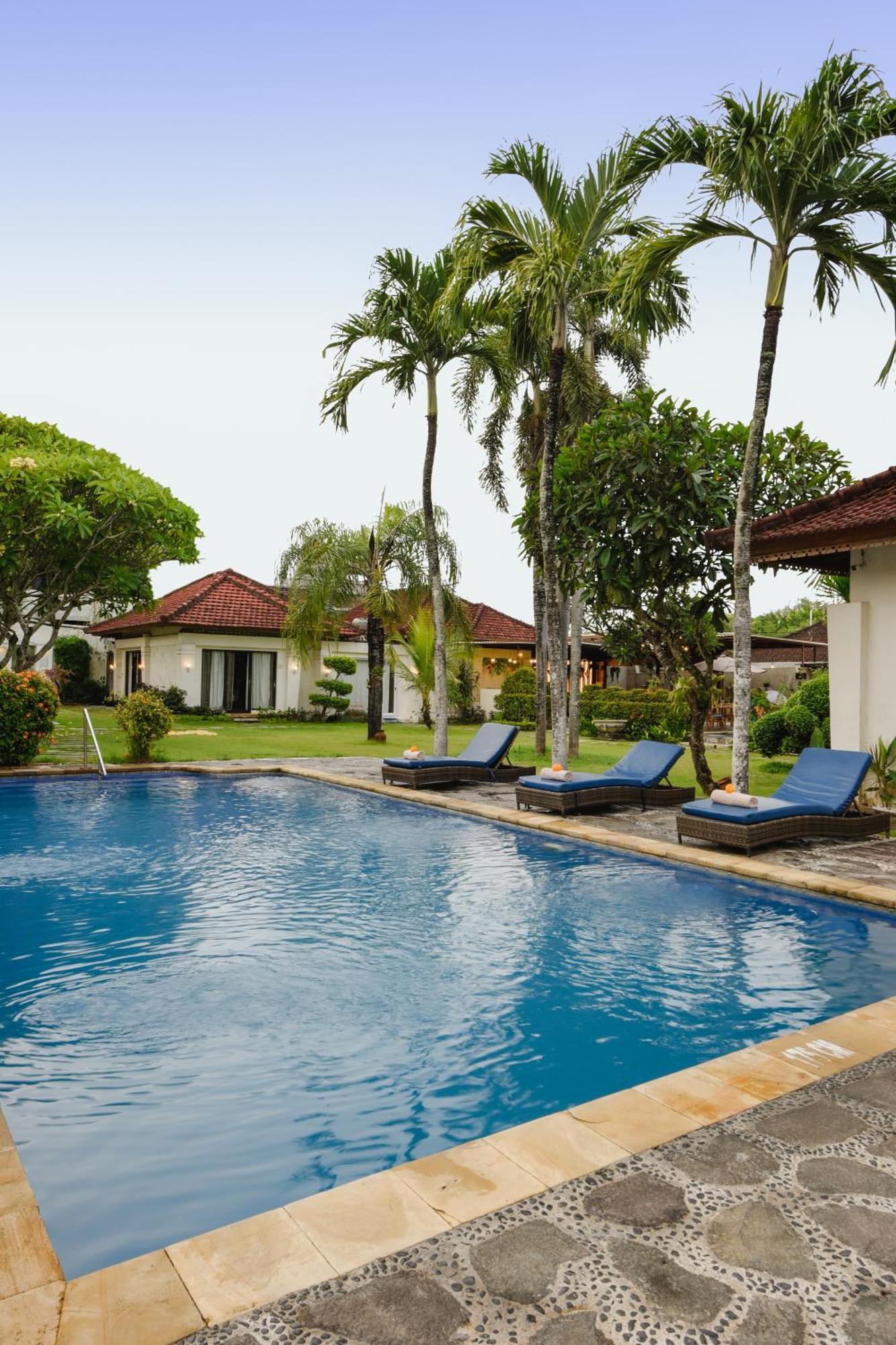 Bali Breezz Hotel Jimbaran Екстериор снимка