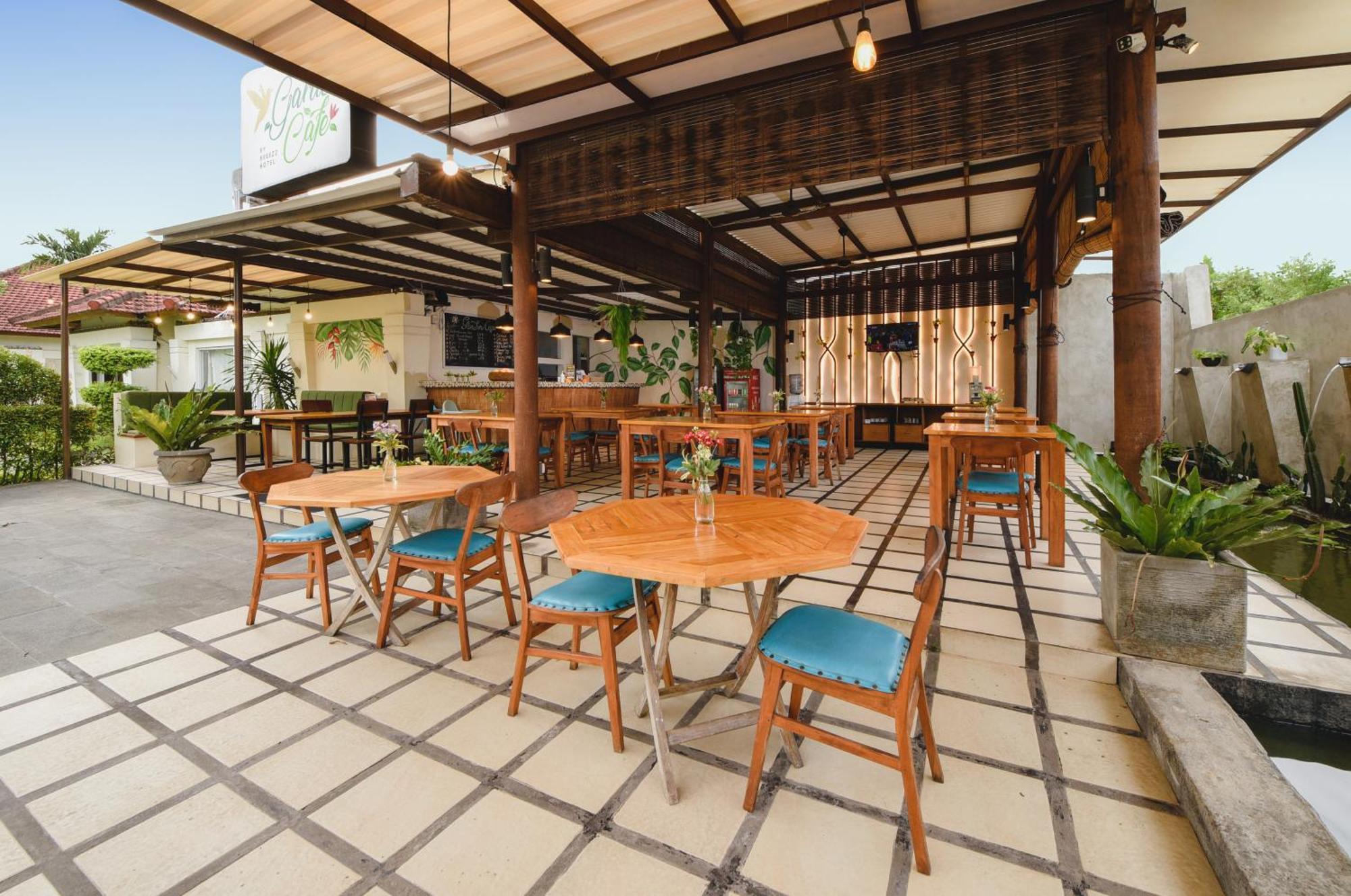 Bali Breezz Hotel Jimbaran Екстериор снимка