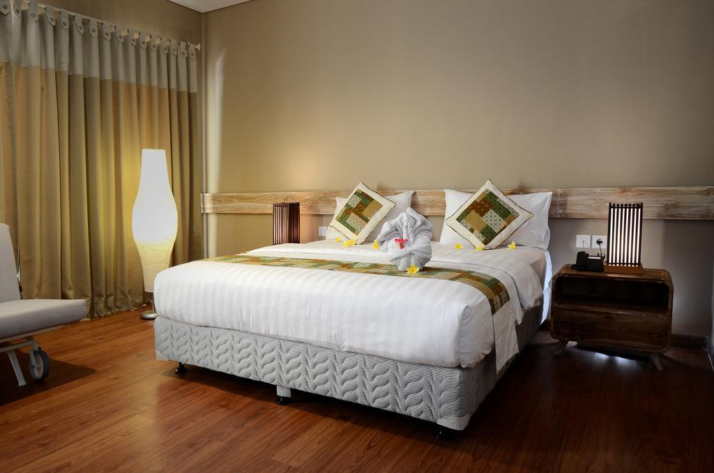Bali Breezz Hotel Jimbaran Екстериор снимка