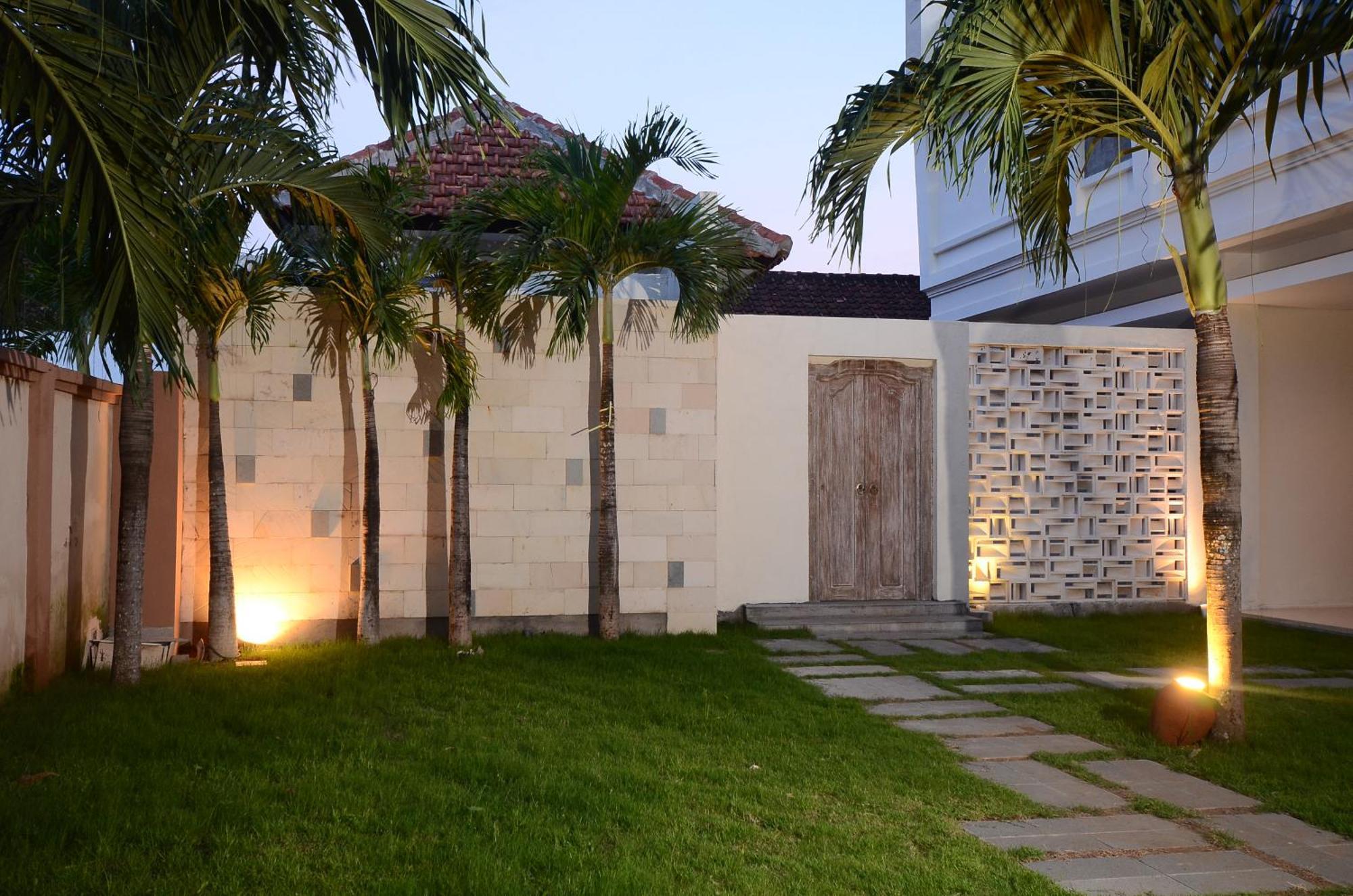 Bali Breezz Hotel Jimbaran Екстериор снимка