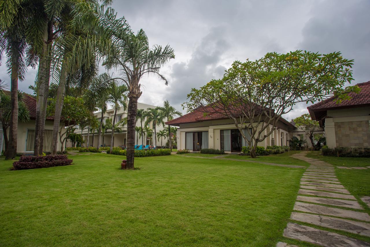 Bali Breezz Hotel Jimbaran Екстериор снимка