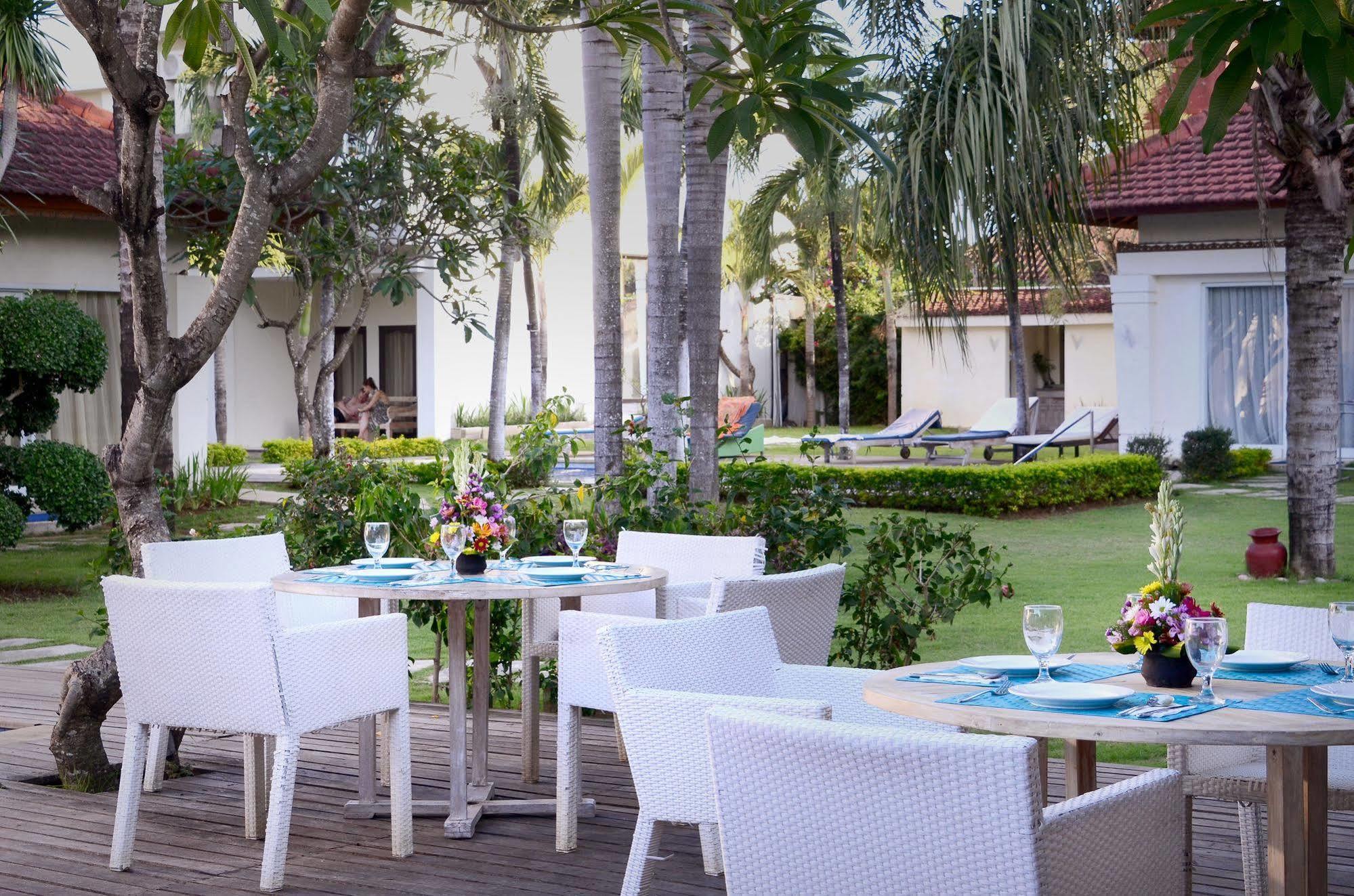 Bali Breezz Hotel Jimbaran Екстериор снимка